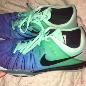 Nike free sneakers